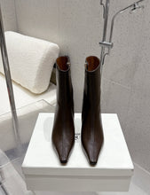 Load image into Gallery viewer, Leather Boots
