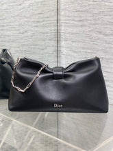 Load image into Gallery viewer, Medium Bow Bag
