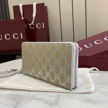 Load image into Gallery viewer, Zippy Wallet
