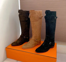 Load image into Gallery viewer, Suede Boots
