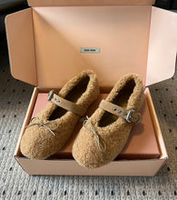 Load image into Gallery viewer, Shearling Ballerinas
