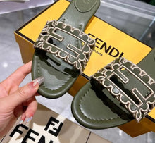 Load image into Gallery viewer, Baguette Sandals
