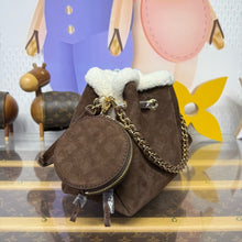 Load image into Gallery viewer, Bella
