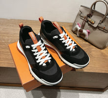 Load image into Gallery viewer, Leader Trainers
