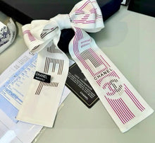 Load image into Gallery viewer, Silk Twilly Scarf
