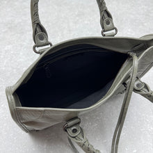 Load image into Gallery viewer, City Bag
