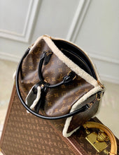 Load image into Gallery viewer, Speedy 30 Soft Teddy
