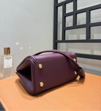 Load image into Gallery viewer, Madrid Medium
