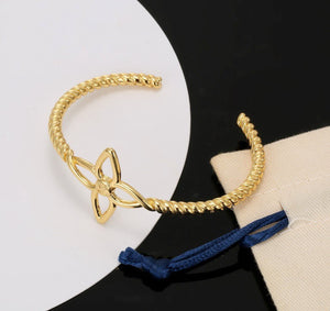 Logo Bracelet