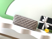 Load image into Gallery viewer, CC Pouch Large
