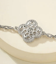 Load image into Gallery viewer, Alhambra Necklace
