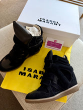 Load image into Gallery viewer, Wedge Trainers
