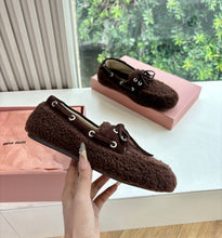 Load image into Gallery viewer, Shearling Loafers
