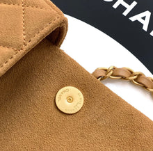 Load image into Gallery viewer, Suede Flap Bag
