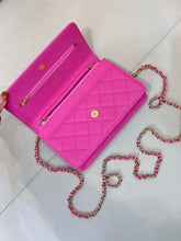 Load image into Gallery viewer, Caviar Woc
