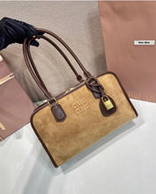 Load image into Gallery viewer, Suede Tote
