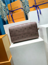 Load image into Gallery viewer, Speedy 25
