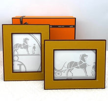 Load image into Gallery viewer, Leather Picture Frame
