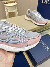 Load image into Gallery viewer, B30 Trainers
