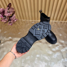 Load image into Gallery viewer, Leather Boots
