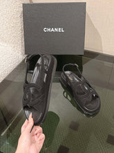 Load image into Gallery viewer, Suede Sandals

