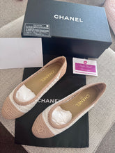 Load image into Gallery viewer, CC Pumps
