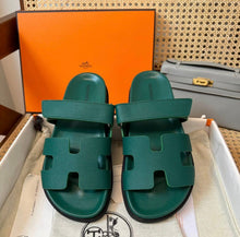 Load image into Gallery viewer, Chypre Sandals

