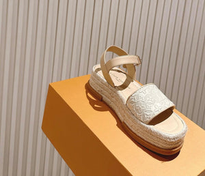 Logo Wedges