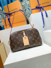 Load image into Gallery viewer, Tag Pouch
