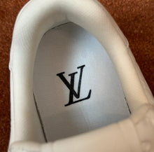 Load image into Gallery viewer, Logo Trainers
