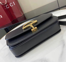 Load image into Gallery viewer, Siena Shoulder Bag
