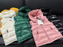 Load image into Gallery viewer, Logo Gilet
