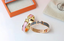 Load image into Gallery viewer, Clic Bracelet

