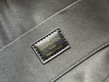 Load image into Gallery viewer, Pochette Accessories
