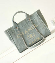 Load image into Gallery viewer, Deauville Tote
