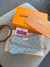 Load image into Gallery viewer, Liv Pochette
