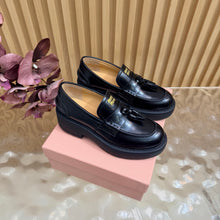 Load image into Gallery viewer, Leather Loafers
