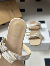 Load image into Gallery viewer, Cotton Sandals
