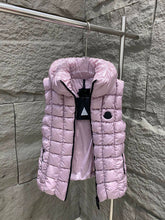 Load image into Gallery viewer, Emilion Gilet
