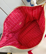 Load image into Gallery viewer, Voyageur Bag
