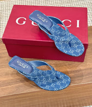 Load image into Gallery viewer, Thong Sandals
