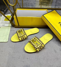 Load image into Gallery viewer, Baguette Sandals
