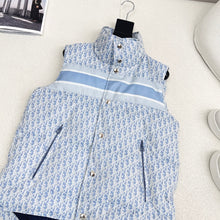 Load image into Gallery viewer, Alps Gilet
