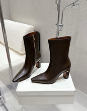 Load image into Gallery viewer, Leather Boots
