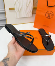 Load image into Gallery viewer, Miss Sandals
