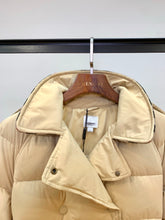 Load image into Gallery viewer, Logo Parka
