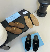 Load image into Gallery viewer, Suede Mules
