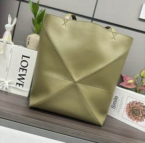 Fold Tote