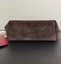 Load image into Gallery viewer, Neo Cabas Tote

