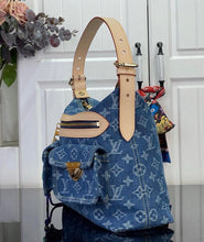 Load image into Gallery viewer, Baggy Bag
